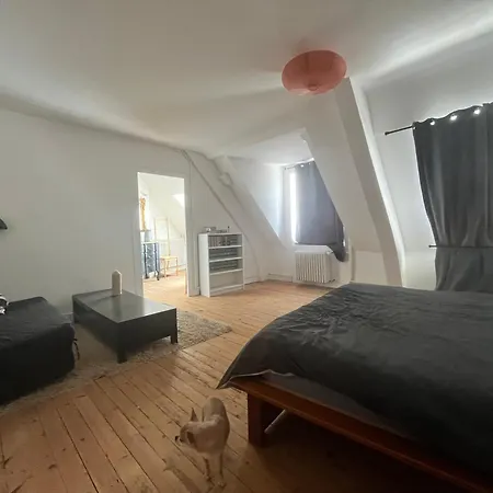 Des Halles - D'hotes Bed and Breakfast 3*