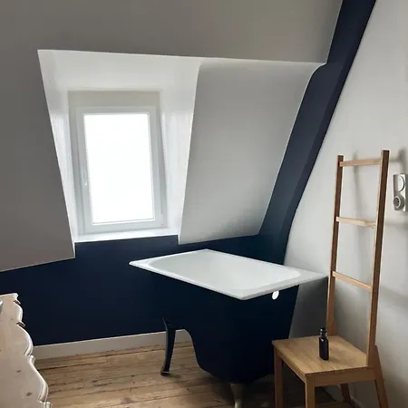 Des Halles - D'hotes 住宿加早餐酒店 萨韦奈