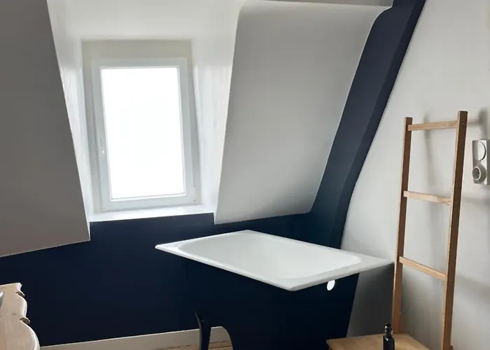 Des Halles - D'hotes 住宿加早餐酒店 萨韦奈